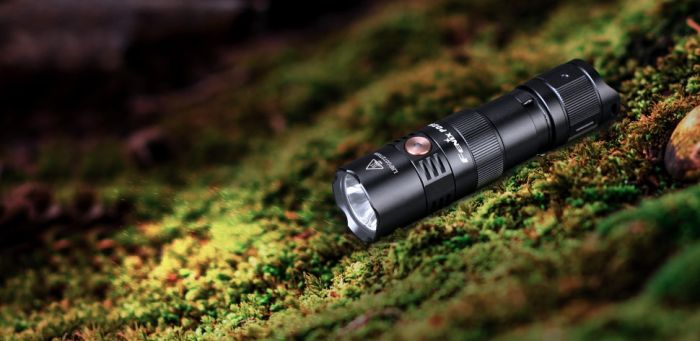 Фонарь ручной Fenix ​​PD25R