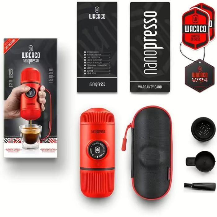 Портативна еспресо-кавоварка Wacaco Nanopresso червона з чохлом, механічна, для меленої кави