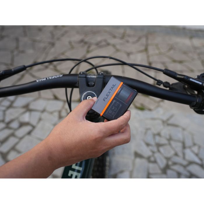 Велосипедний міні насос-задня фара Flextail Tiny Tire Pump ACS, чорний