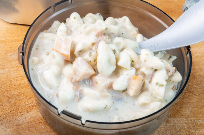 100% Cублімат. Паста з копченою куркою та грибами у соусі Бешамель