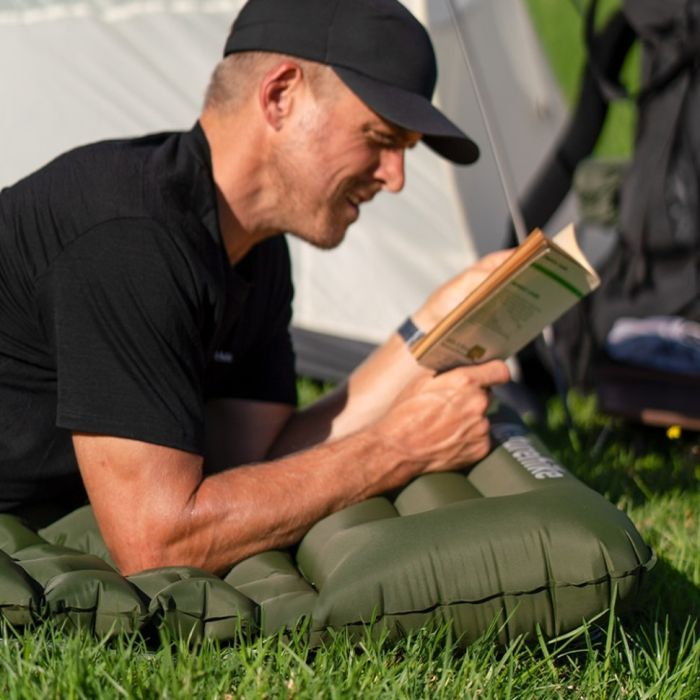 Матрац туристичний надувний одномісний Naturehike CNK2550WS033, 200x60x6.5 см, зелений, прямокутний із мішком для надування