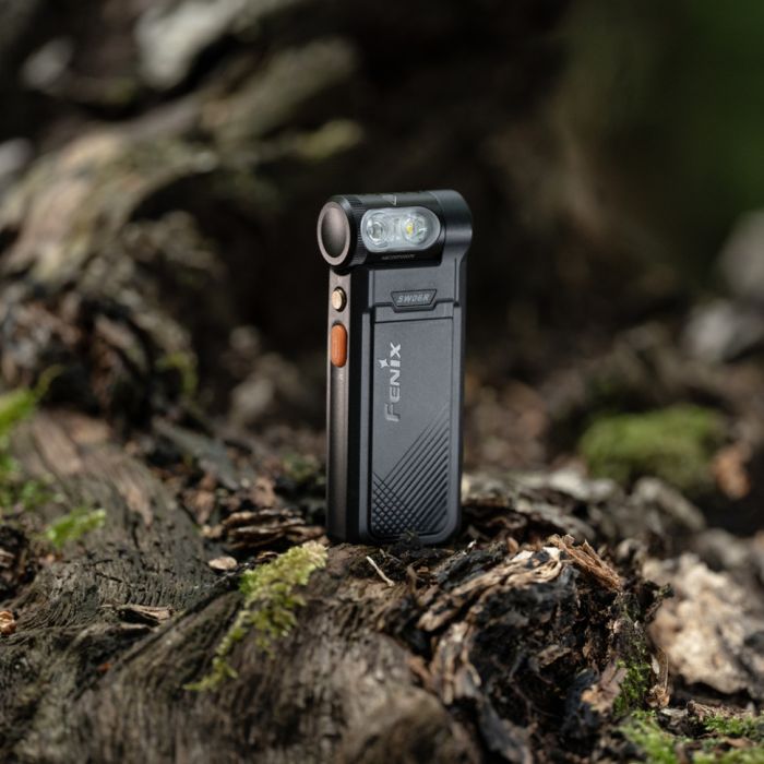 Ліхтар ручний Fenix SW06R, чорний