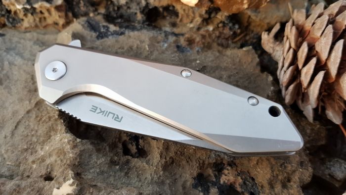 Ніж складаний туристичний Ruike P135-SF, (9.2 см) 14C28N / steel 420 сірий