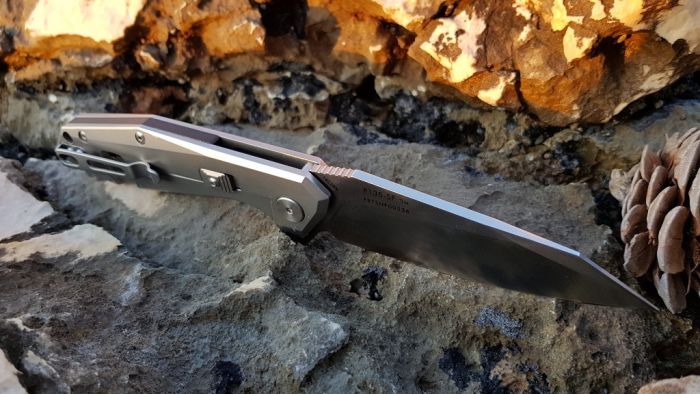 Ніж складаний туристичний Ruike P135-SF, (9.2 см) 14C28N / steel 420 сірий