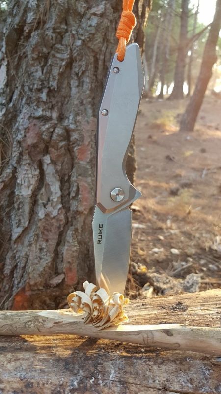 Ніж складаний туристичний Ruike P135-SF, (9.2 см) 14C28N / steel 420 сірий