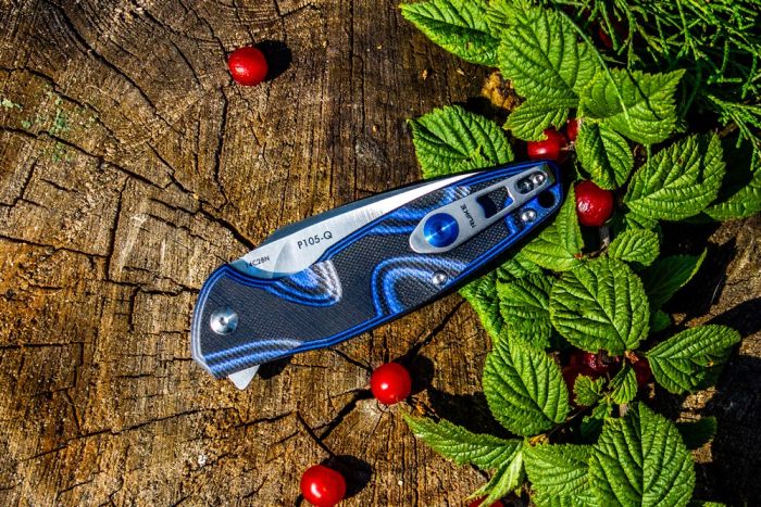 Ніж складаний туристичний Ruike Fang P105-Q, (9.2 см) 14C28N / G10 синій