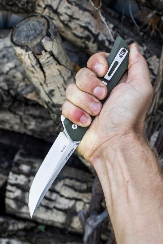 Ніж складаний туристичний Ruike Hussar P121-G, (9.2 см) 14C28N / G10 зелений