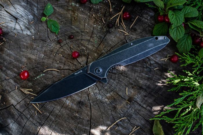 Ніж складаний туристичний Ruike P128-SB, (9.3 см) 14C28N / 3cr14n чорний
