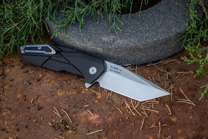 Ніж складаний туристичний Ruike P138-B, (9 см) 14C28N / G10 чорний