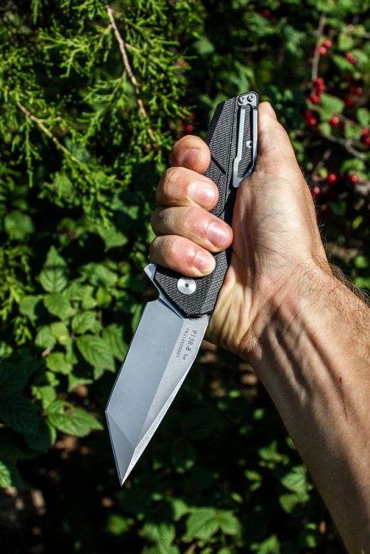 Ніж складаний туристичний Ruike P138-B, (9 см) 14C28N / G10 чорний