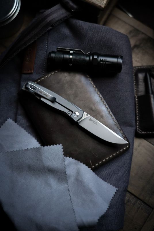 Ніж складаний кишеньковий Ruike M661-TZ, (7.4 см) steel 154СМ / G10 чорний