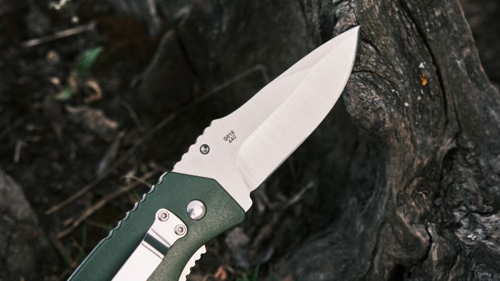 Ніж складаний туристичний Ganzo G618 (8 см) 440C / ABS  зелений