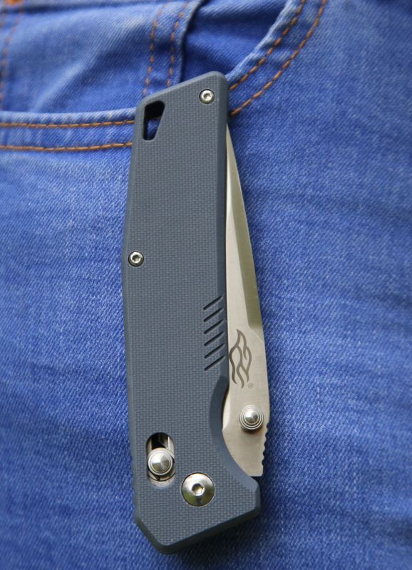 Ніж складаний туристичний  Firebird FB7601 (8.7 см) 440С / G10 сірий