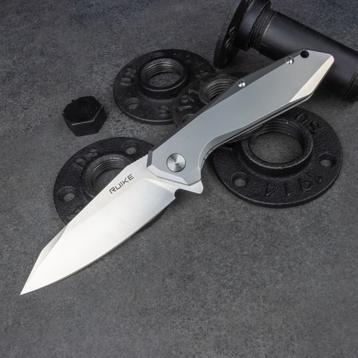Ніж складаний туристичний Ruike P135-SF, (9.2 см) 14C28N / steel 420 сірий