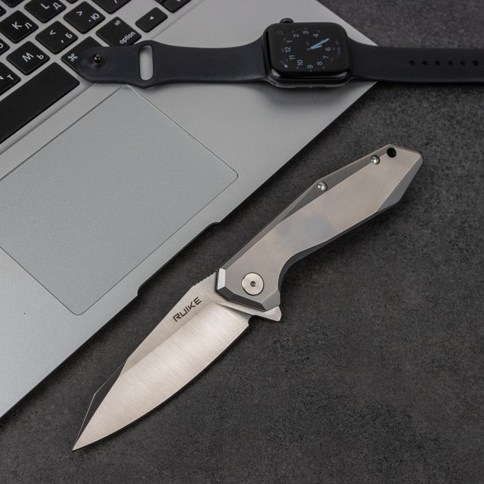 Ніж складаний туристичний Ruike P135-SF, (9.2 см) 14C28N / steel 420 сірий
